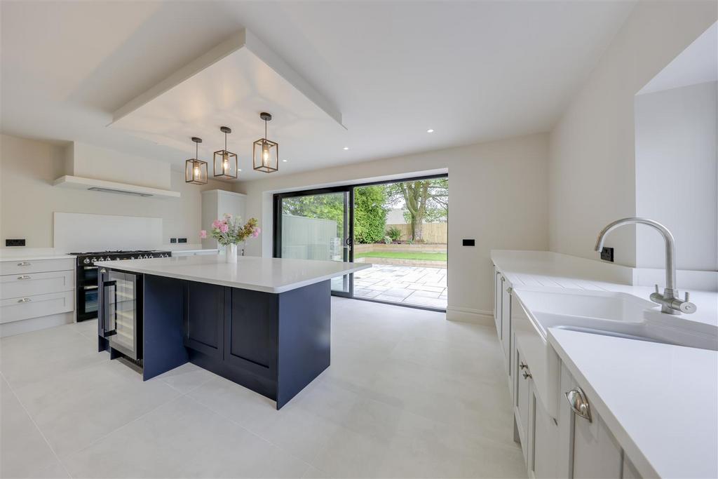 Kitchen Alt 2