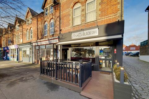 Restaurant to rent, 23 Manor Rd Wallington SM6 0BW