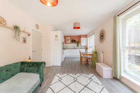 1 bedroom apartment for sale, Avenue Road, London, N14
