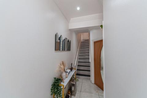 5 bedroom terraced house for sale, Cheshunt Road, London