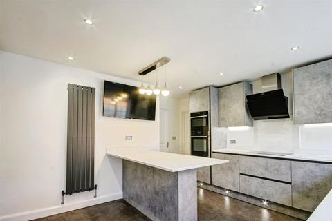 5 bedroom detached house for sale, Deepdale Drive, Consett, County Durham, DH8