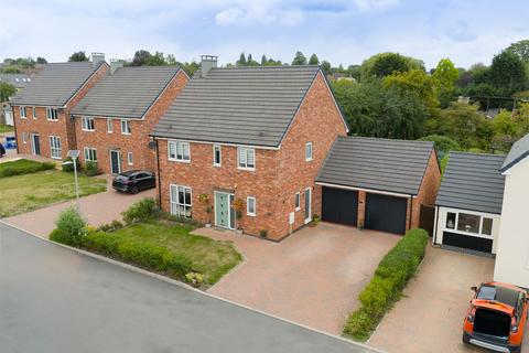 4 bedroom detached house for sale, Thompsons Yard, Yaxley, PE7