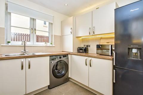 2 bedroom ground floor flat for sale, 1/2 Dolphingstone Court, Prestonpans, EH32 9GN