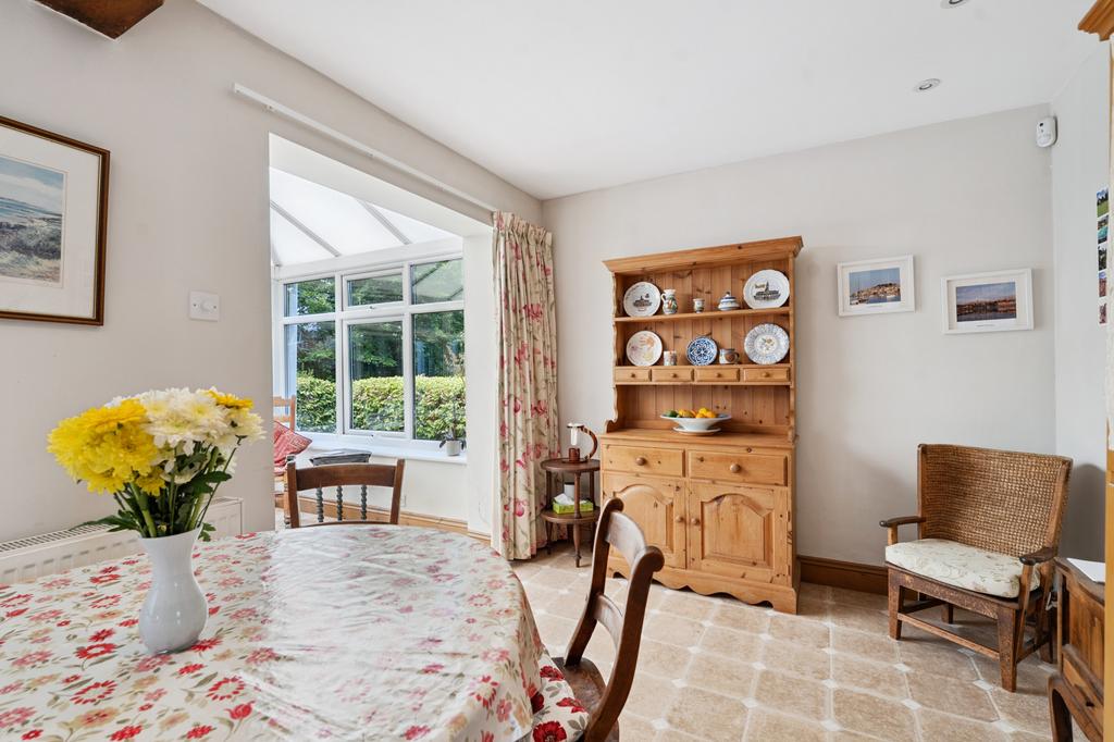 Breakfast Room