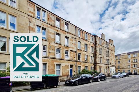 15/9 Caledonian Place, Edinburgh, EH11 2AW