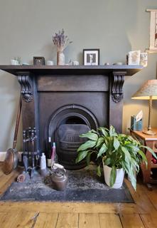 15/9 Caledonian Place, Edinburgh, EH11 2AW