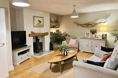 undefined, Bryn Afon, Valley, Anglesey, LL65