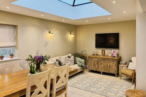 undefined, Bryn Afon, Valley, Anglesey, LL65