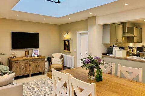 undefined, Bryn Afon, Valley, Anglesey, LL65