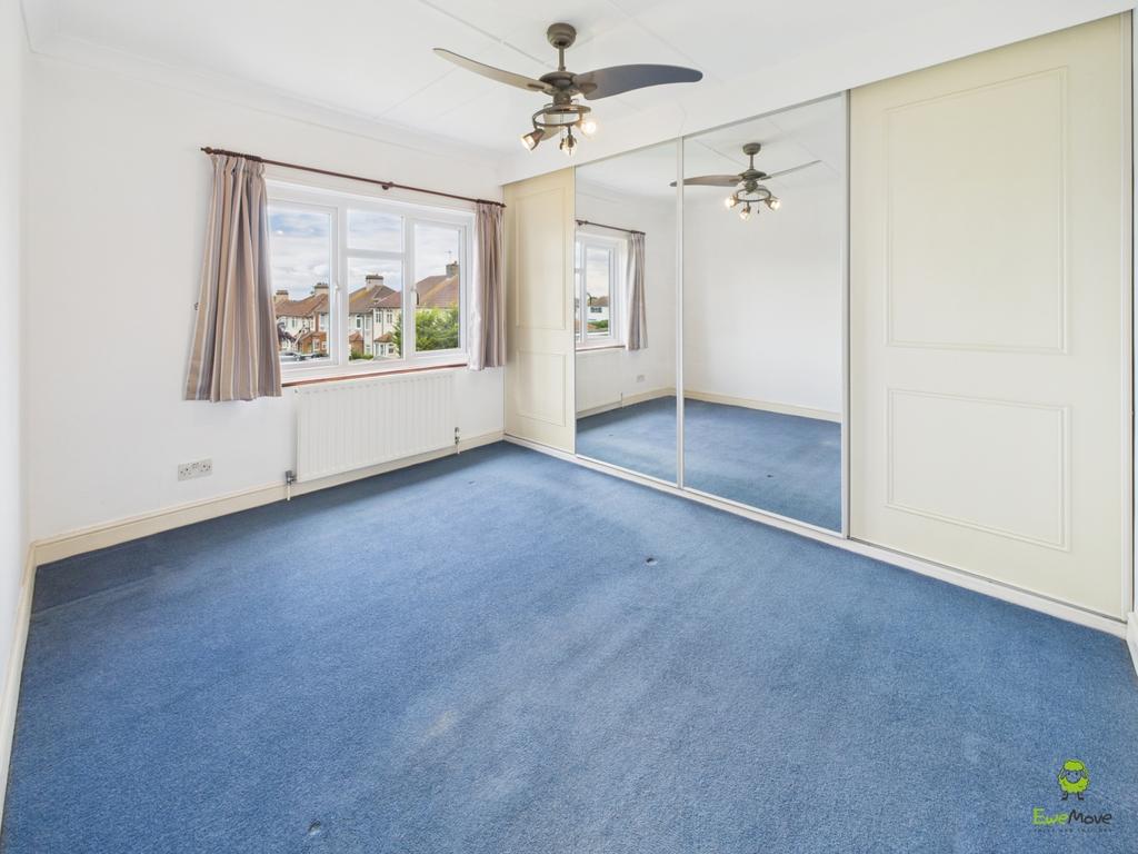 Presented by Clinton at Ewe Move Bexleyheath and Da