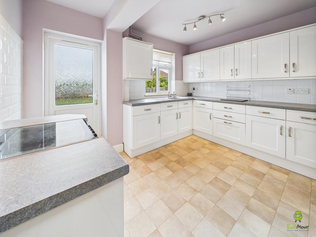 Presented by Clinton at Ewe Move Bexleyheath and Da