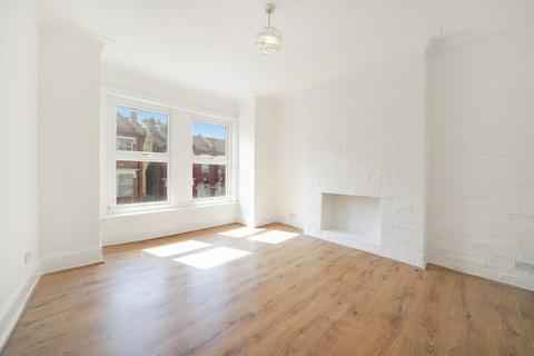 3 bedroom maisonette for sale, Mersham Road, Thornton Heath, CR7