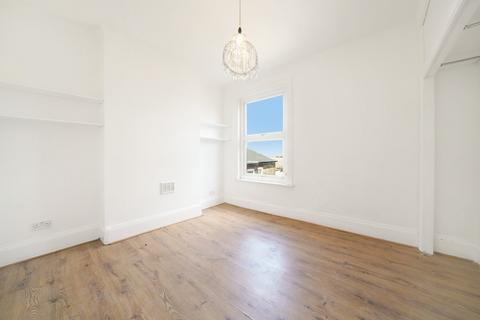 3 bedroom maisonette for sale, Mersham Road, Thornton Heath, CR7