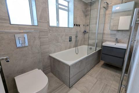 2 bedroom flat to rent, Jesmond Way, Stanmore HA7