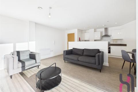 3 bedroom flat to rent, The Landmark, 30 Oldfield Road, Salford, M5