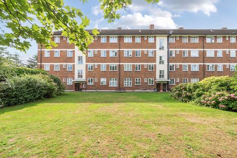 undefined, Sheen Court,  Richmond,  TW10