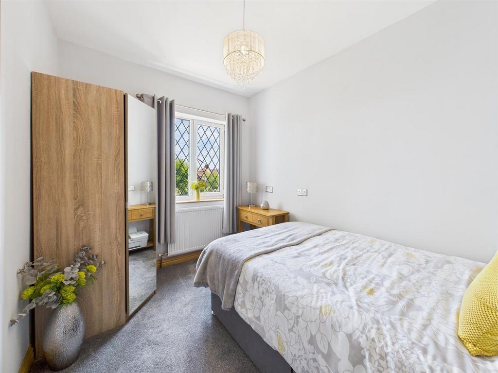 Bedroom: