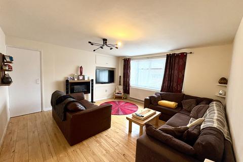 23 Chilcroft Road, Haslemere, GU27 1JJ