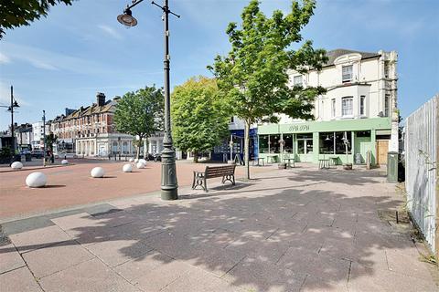 Devonshire Square, Bexhill-On-Sea
