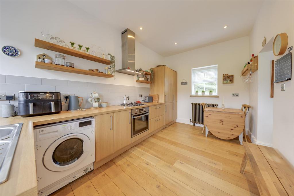 Kitchen Alt 2