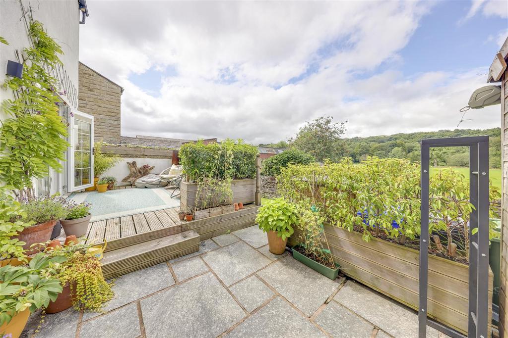 Decking &amp; Patio Alt