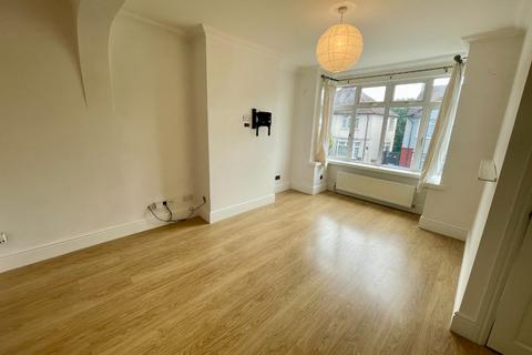 83 Kingston Road, Luton, LU2 7RZ