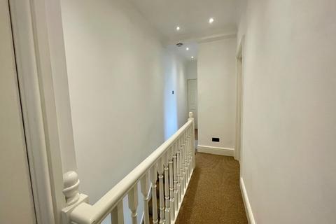 83 Kingston Road, Luton, LU2 7RZ