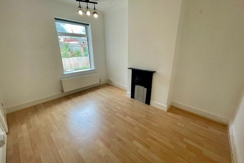 83 Kingston Road, Luton, LU2 7RZ