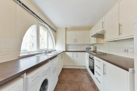 5 bedroom terraced house to rent, Cyclops Mews, London E14