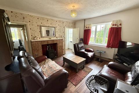 undefined, Llansawel, Llandeilo