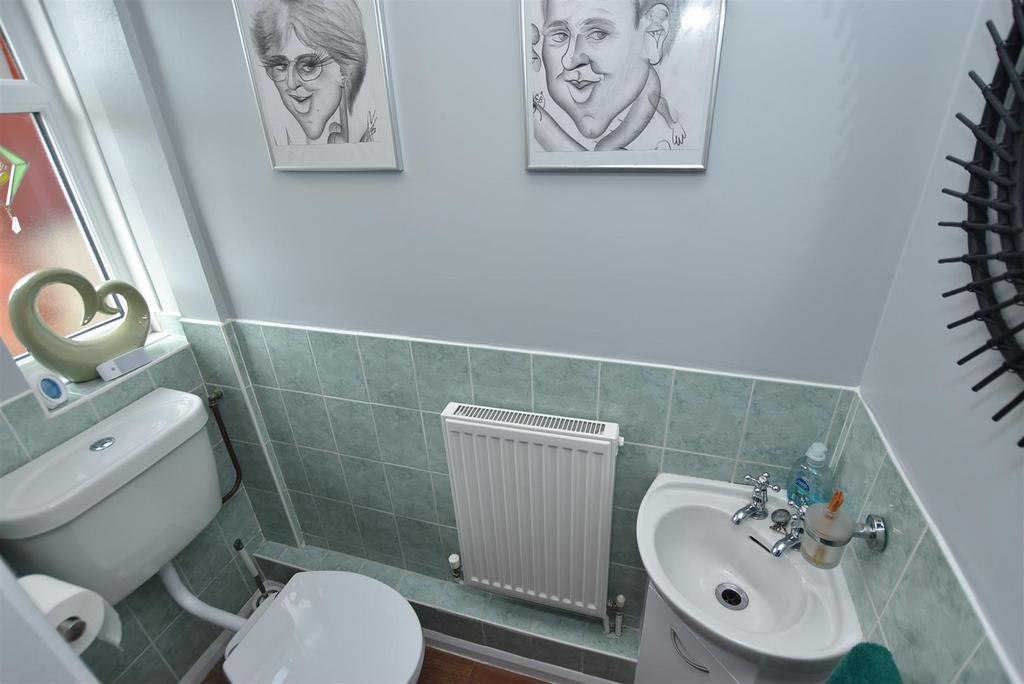 Cloakroom/WC