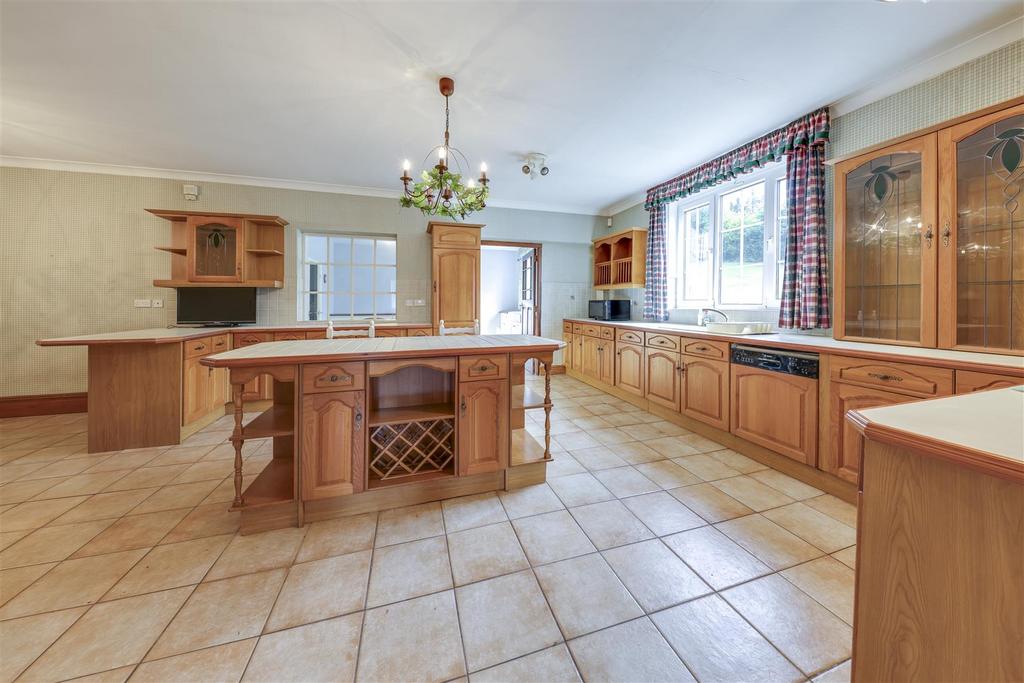 Kitchen Alt