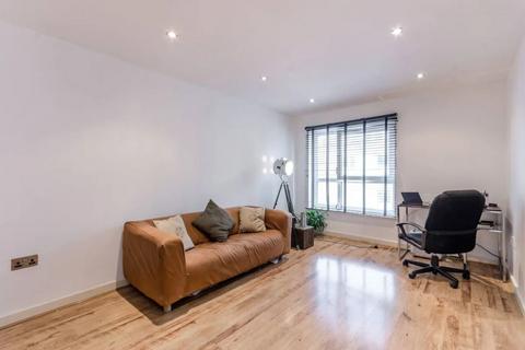 1 bedroom apartment to rent, Windmill House, Canary Wharf, London E14