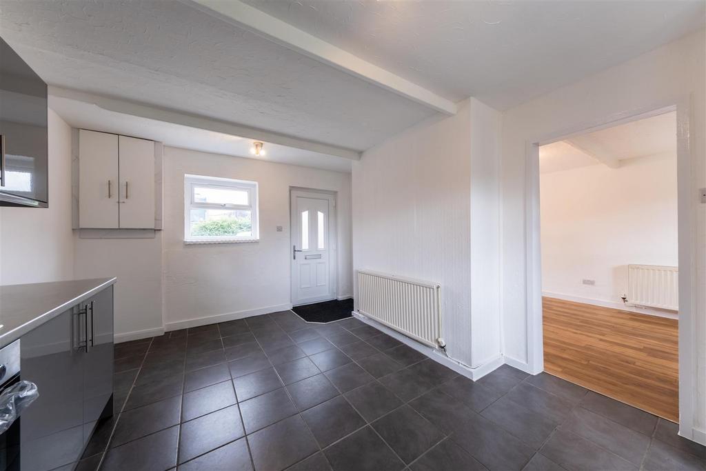 6 Stoneheys Lane-005.jpg