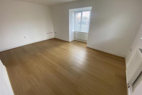 undefined, Windmill Road, Swindon SN4