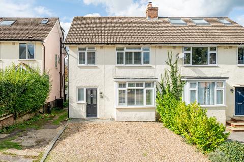 23 Lodge Close, Fetcham, Leatherhead, KT22 9QZ