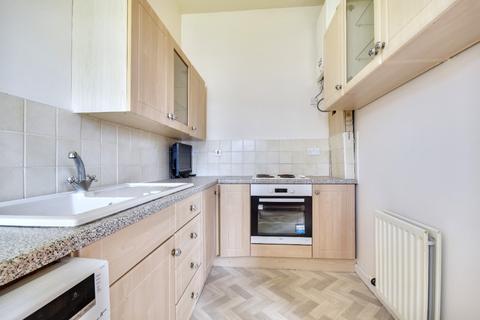 2 bedroom flat to rent, Shore Road, North Ayrshire, Skelmorlie, PA17