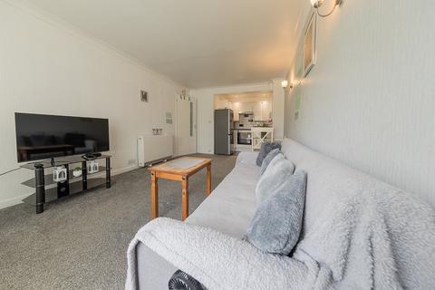 1 bedroom flat for sale, Bushfield, Peterborough PE2