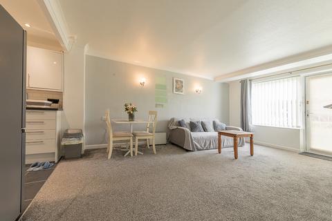 1 bedroom flat for sale, Bushfield, Peterborough PE2