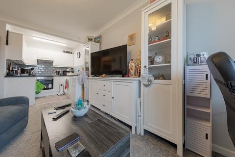 1 bedroom flat for sale, Bushfield, Peterborough PE2