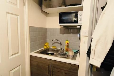 1 bedroom flat to rent, Wolf Crescent 2