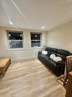 2 bedroom flat to rent, Ashburnham Place