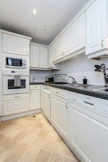 2 bedroom flat to rent, Printers Inn Court  A（Whole property）