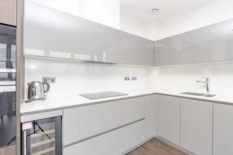 1 bedroom flat to rent, Goodman`s Field One Bed Apartment 3