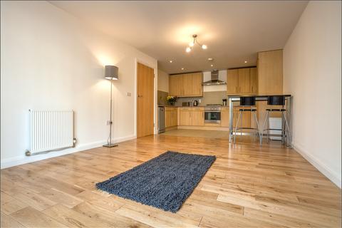 2 bedroom flat to rent, Ashton House (whole property)