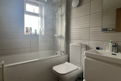 1 bedroom flat to rent, Kingston 2