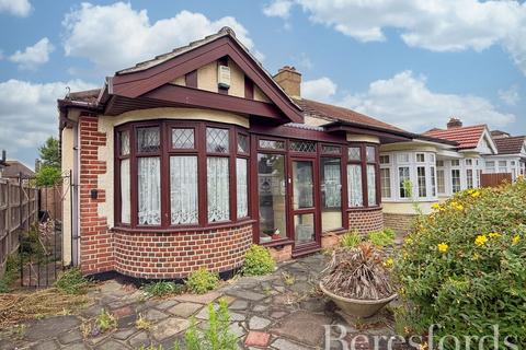 Kent Drive, Hornchurch, RM12