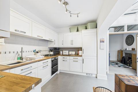 68 Church Road, Longlevens, Gloucester, GL2 0AA