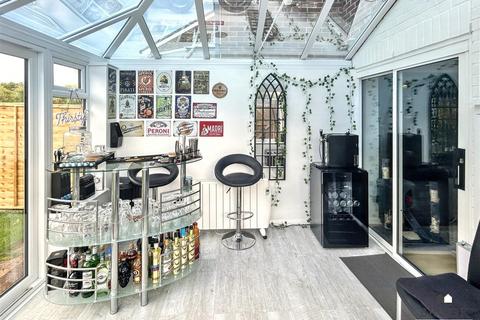 28 Broad Oak Close, Eastbourne, BN23 8LJ