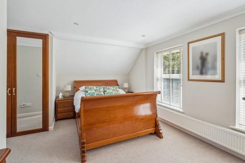 4 bedroom detached house for sale, Heatherside Gardens, Farnham Common SL2